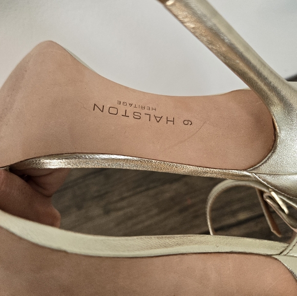 HALSTON HERITAGE Isla Gold Metallic Leather Strappy Sandal Heels Womens Size 9 - Picture 10 of 11